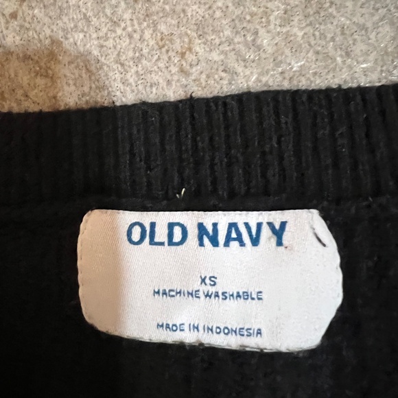 Sweater - Picture 1 of 2